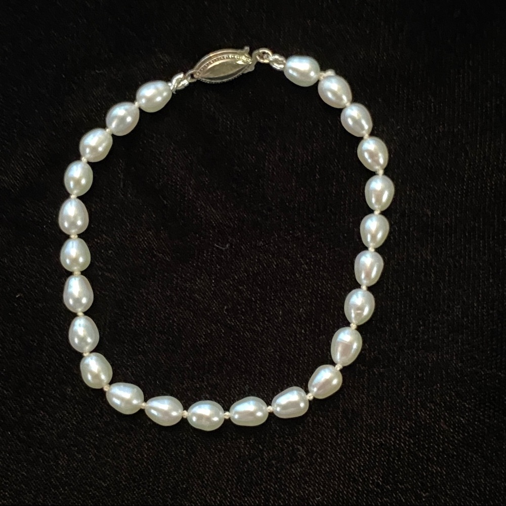 Freshwater Pearl Bracelet w/Sterling Clasp